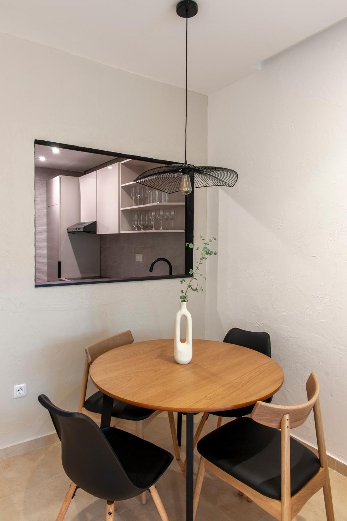 Soho Suites Бар Екстер'єр фото
